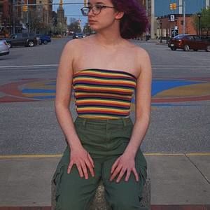 Meet your Posher, Leah